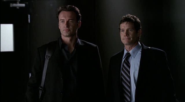 Charmed-Online-dot-NL-NipTuck2x09-0707.jpg