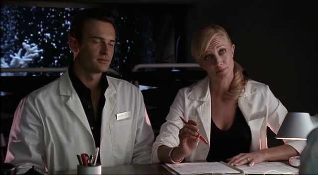 Charmed-Online-dot-NL-NipTuck2x12-0930.jpg Charmed-Online-dot-NL-NipTuck2x12-0930.jpg