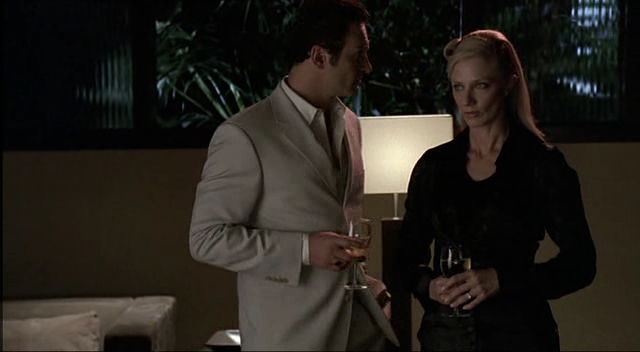 Charmed-Online-dot-NL-NipTuck2x12-1509.jpg Charmed-Online-dot-NL-NipTuck2x12-1509.jpg