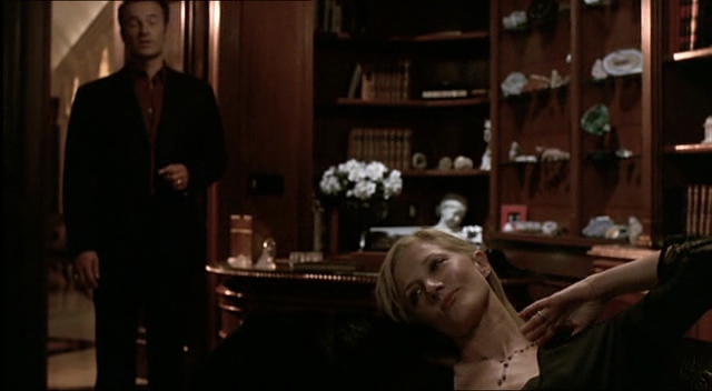 Charmed-Online-dot-NL-NipTuck2x12-1902.jpg Charmed-Online-dot-NL-NipTuck2x12-1902.jpg