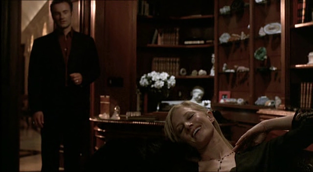 Charmed-Online-dot-NL-NipTuck2x12-1903.jpg Charmed-Online-dot-NL-NipTuck2x12-1903.jpg