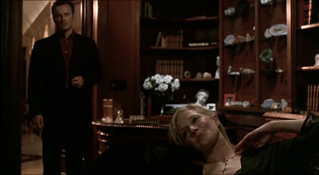 Charmed-Online-dot-NL-NipTuck2x12-1906.jpg Charmed-Online-dot-NL-NipTuck2x12-1906.jpg