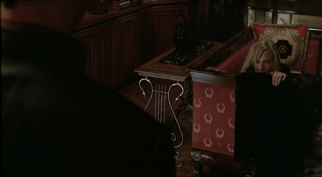 Charmed-Online-dot-NL-NipTuck2x12-1918.jpg Charmed-Online-dot-NL-NipTuck2x12-1918.jpg