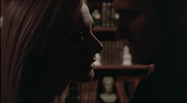 Charmed-Online-dot-NL-NipTuck2x12-1950.jpg Charmed-Online-dot-NL-NipTuck2x12-1950.jpg