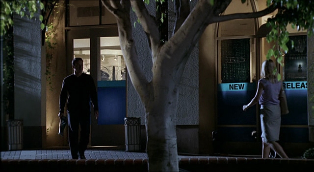 Charmed-Online-dot-NL-NipTuck2x14-0205.jpg