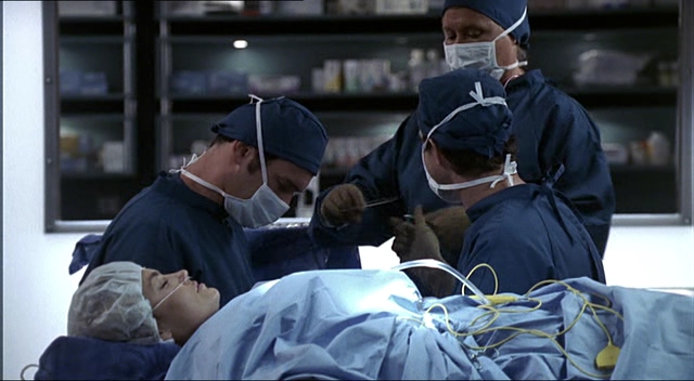 Charmed-Online-dot-NL-NipTuck2x14-0926.jpg