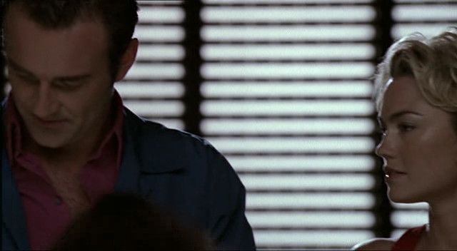 Charmed-Online-dot-NL-NipTuck2x14-1293.jpg