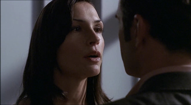 Charmed-Online-dot-NL-NipTuck2x16-0829.jpg