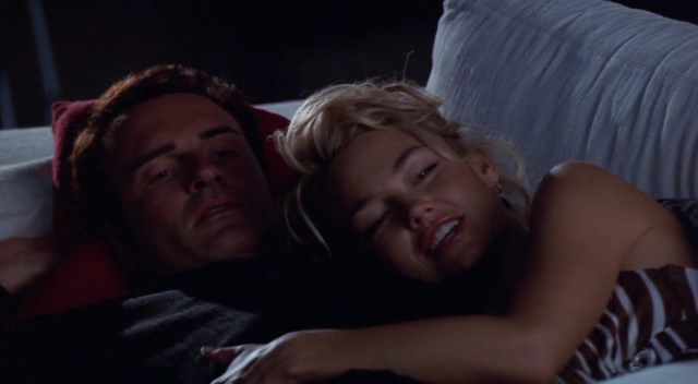 Charmed-Online-dot-NL-NipTuck3x01-0676.jpg