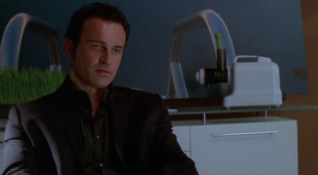 Charmed-Online-dot-NL-NipTuck3x01-1115.jpg