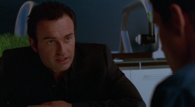 Charmed-Online-dot-NL-NipTuck3x01-1146.jpg