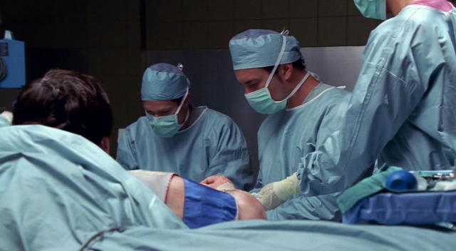 Charmed-Online-dot-NL-NipTuck3x01-2263.jpg