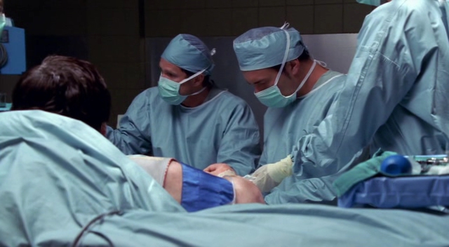 Charmed-Online-dot-NL-NipTuck3x01-2271.jpg