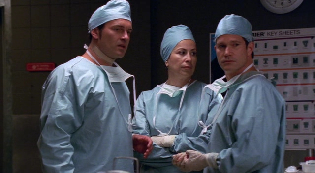 Charmed-Online-dot-NL-NipTuck3x01-2651.jpg