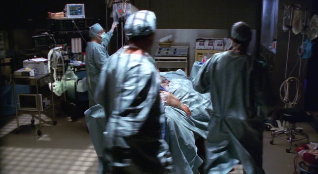 Charmed-Online-dot-NL-NipTuck3x01-2655.jpg