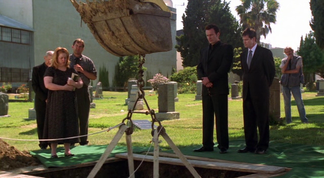 Charmed-Online-dot-NL-NipTuck3x01-2732.jpg