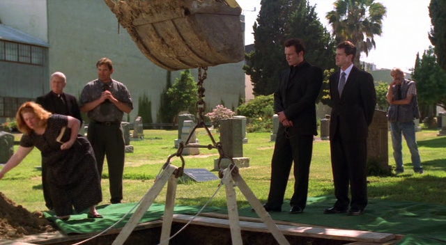 Charmed-Online-dot-NL-NipTuck3x01-2785.jpg