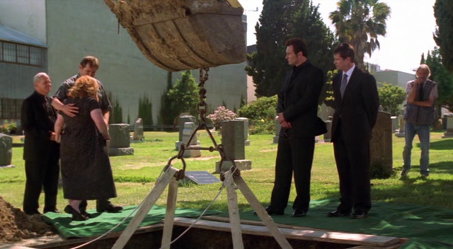Charmed-Online-dot-NL-NipTuck3x01-2797.jpg
