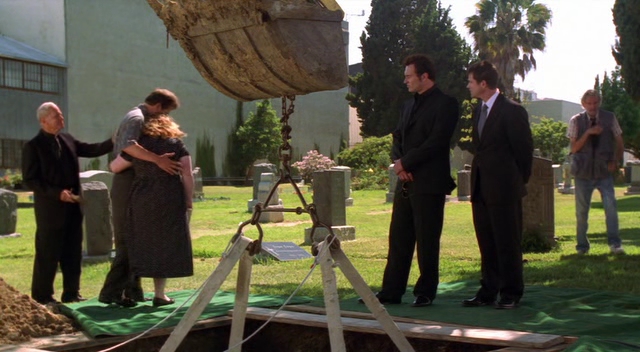 Charmed-Online-dot-NL-NipTuck3x01-2798.jpg