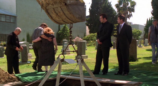 Charmed-Online-dot-NL-NipTuck3x01-2799.jpg