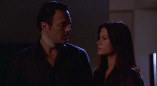 Charmed-Online-dot-NL-NipTuck3x01-3150.jpg