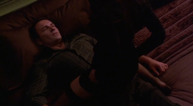 Charmed-Online-dot-NL-NipTuck3x01-3228.jpg