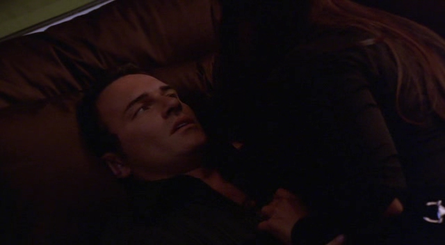 Charmed-Online-dot-NL-NipTuck3x01-3245.jpg