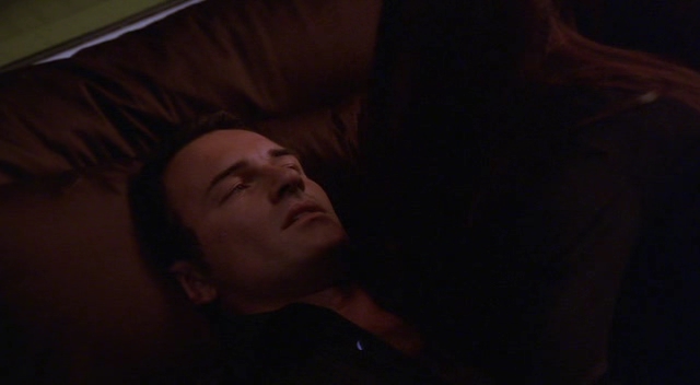 Charmed-Online-dot-NL-NipTuck3x01-3248.jpg