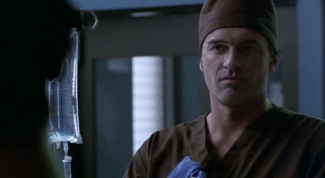 Charmed-Online-dot-NL-NipTuck3x03-0101.jpg