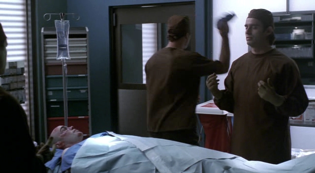 Charmed-Online-dot-NL-NipTuck3x03-0126.jpg