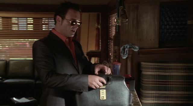 Charmed-Online-dot-NL-NipTuck3x03-0278.jpg