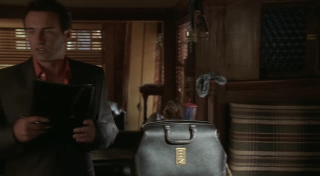 Charmed-Online-dot-NL-NipTuck3x03-0287.jpg
