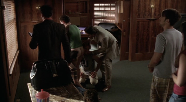 Charmed-Online-dot-NL-NipTuck3x03-0288.jpg