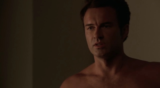 Charmed-Online-dot-NL-NipTuck3x03-1973.jpg
