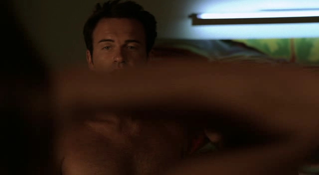 Charmed-Online-dot-NL-NipTuck3x03-2077.jpg