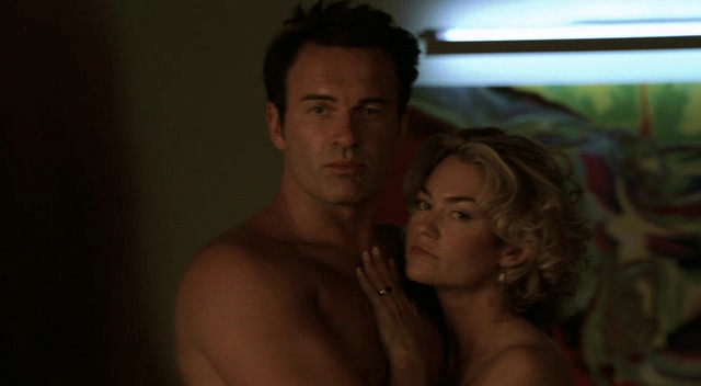 Charmed-Online-dot-NL-NipTuck3x03-2088.jpg