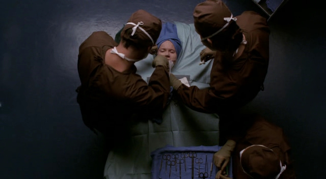 Charmed-Online-dot-NL-NipTuck3x04-1902.jpg