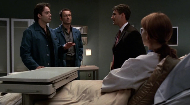 Charmed-Online-dot-NL-NipTuck3x04-2002.jpg