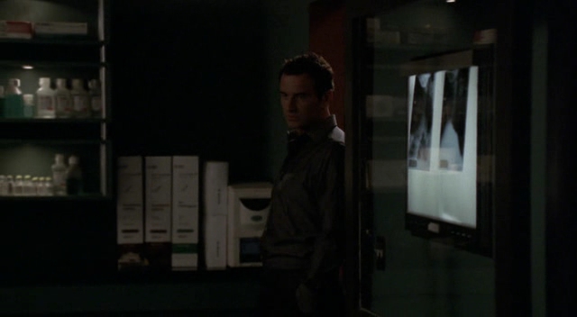 Charmed-Online-dot-NL-NipTuck3x04-2423.jpg