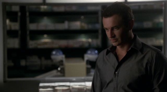 Charmed-Online-dot-NL-NipTuck3x04-2438.jpg
