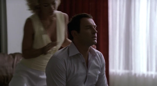 Charmed-Online-dot-NL-NipTuck3x07-1450.jpg