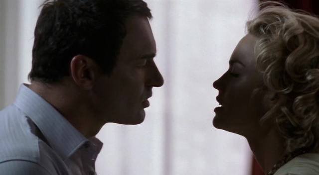 Charmed-Online-dot-NL-NipTuck3x07-1523.jpg
