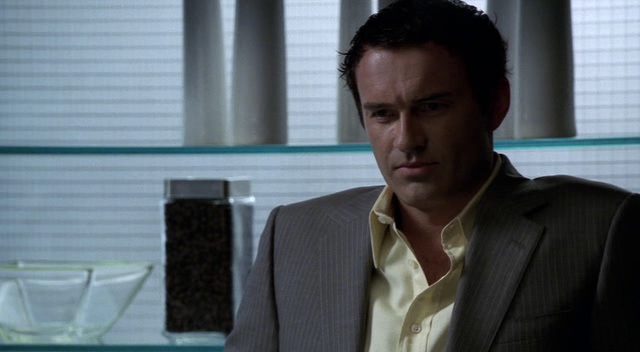 Charmed-Online-dot-NL-NipTuck3x08-0405.jpg