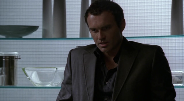 Charmed-Online-dot-NL-NipTuck3x09-0612.jpg