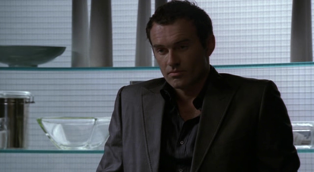 Charmed-Online-dot-NL-NipTuck3x09-0620.jpg