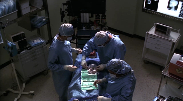 Charmed-Online-dot-NL-NipTuck3x09-1218.jpg