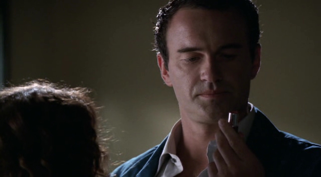 Charmed-Online-dot-NL-NipTuck3x11-0410.jpg