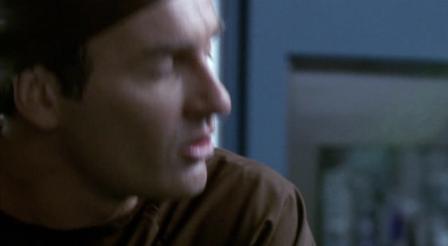 Charmed-Online-dot-NL-NipTuck3x11-0671.jpg