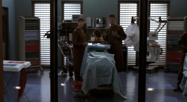 Charmed-Online-dot-NL-NipTuck3x11-2231.jpg