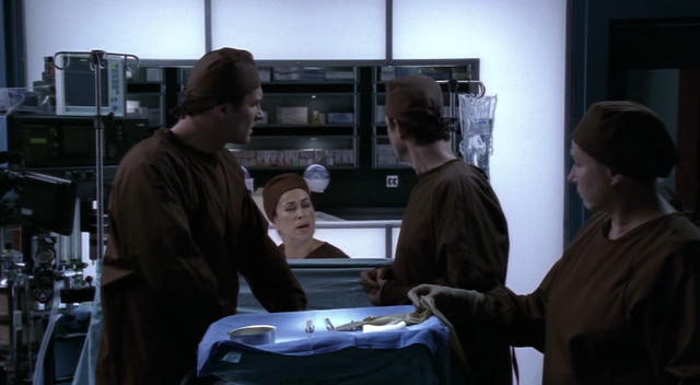 Charmed-Online-dot-NL-NipTuck3x13-0486.jpg